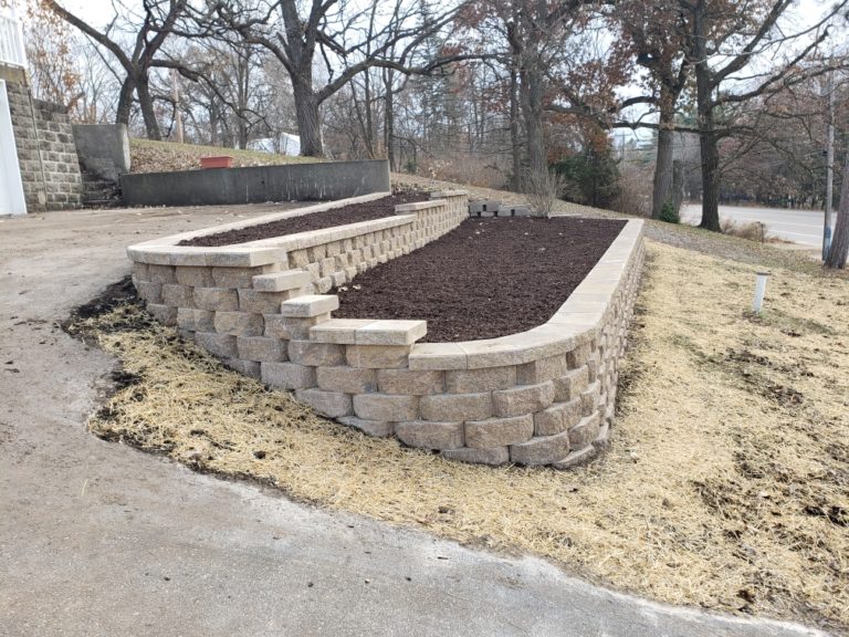 Signs Retaining Wall May Fail - Herstad Landscaping 608-921-5349